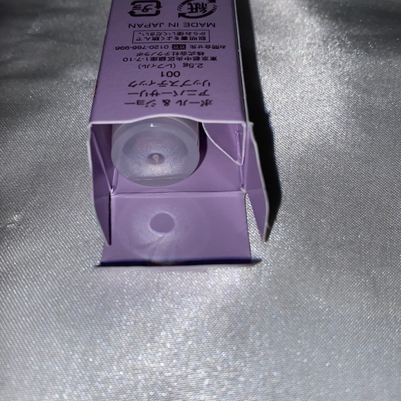 Paul & Joe anniversary lipstick 001 - Picture 5 of 7